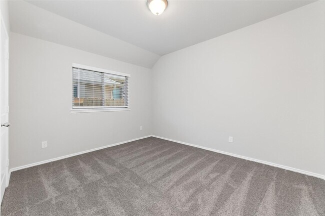 Building Photo - 8807 Oak Ivy Ln