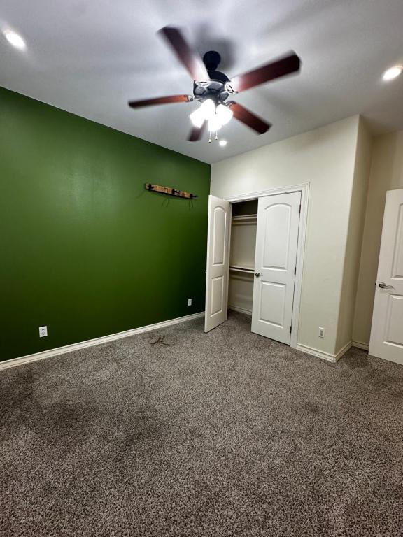 Building Photo - 3443 S Midtown Cir St