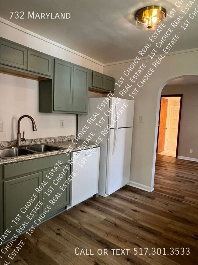 Building Photo - 732 Maryland-