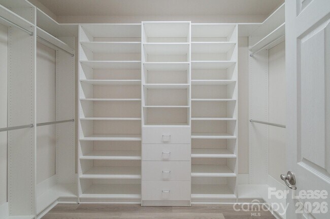 Building Photo - 3048 Arsdale Rd