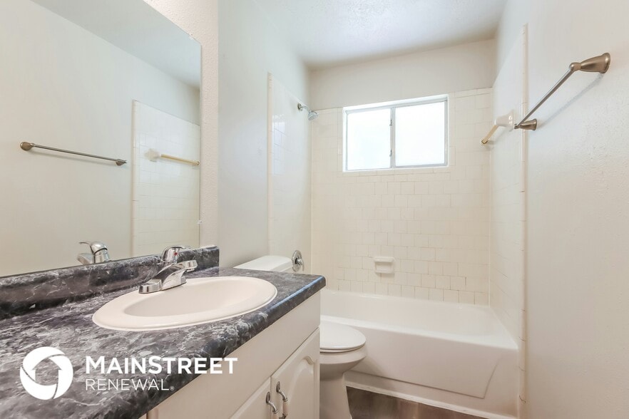 Building Photo - 5312 Lynngate Dr