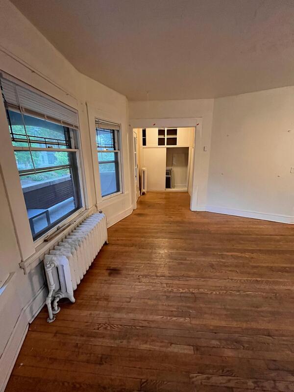 Building Photo - 111 E Gorham St