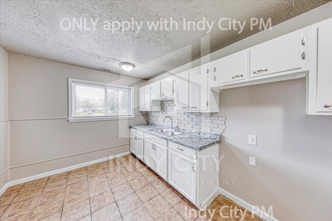 Building Photo - 2416 Morning Star Dr