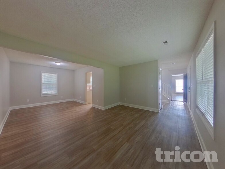 Building Photo - 3453 Sunset Rd