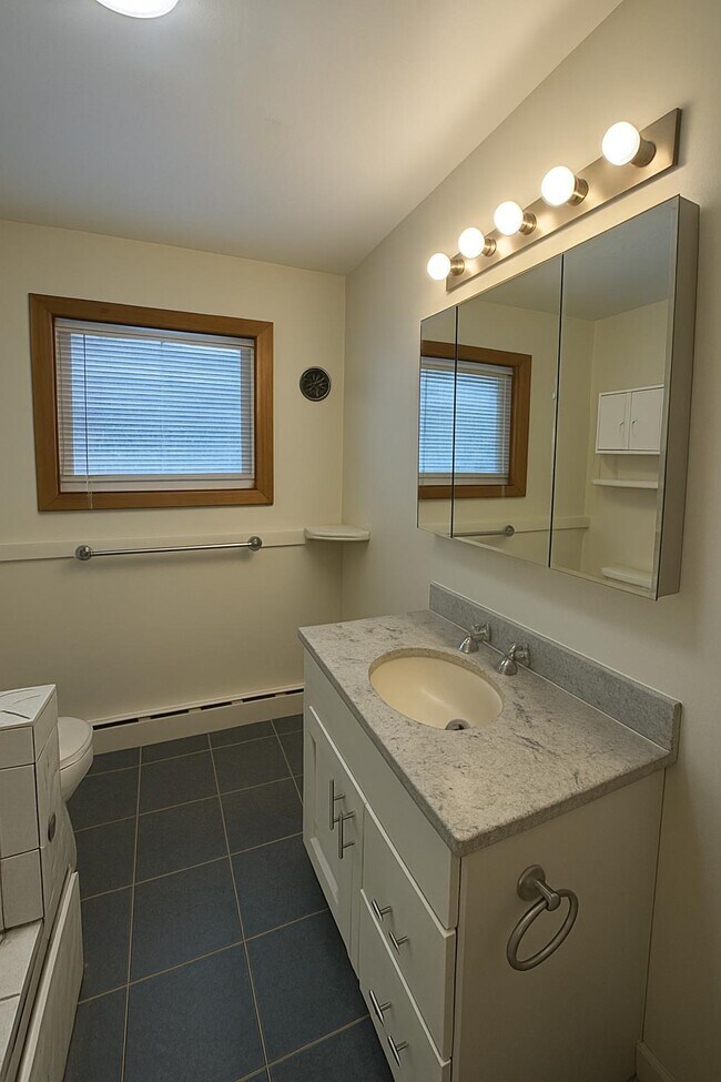 Building Photo - 38 Old Walpole Rd