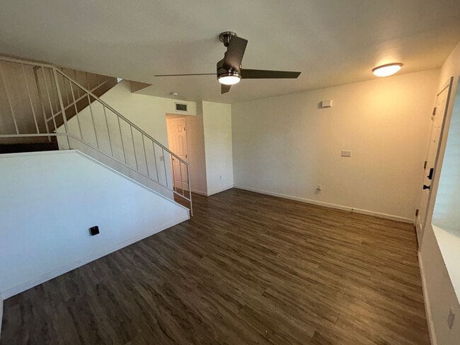 Building Photo - 9831 S 48th Way