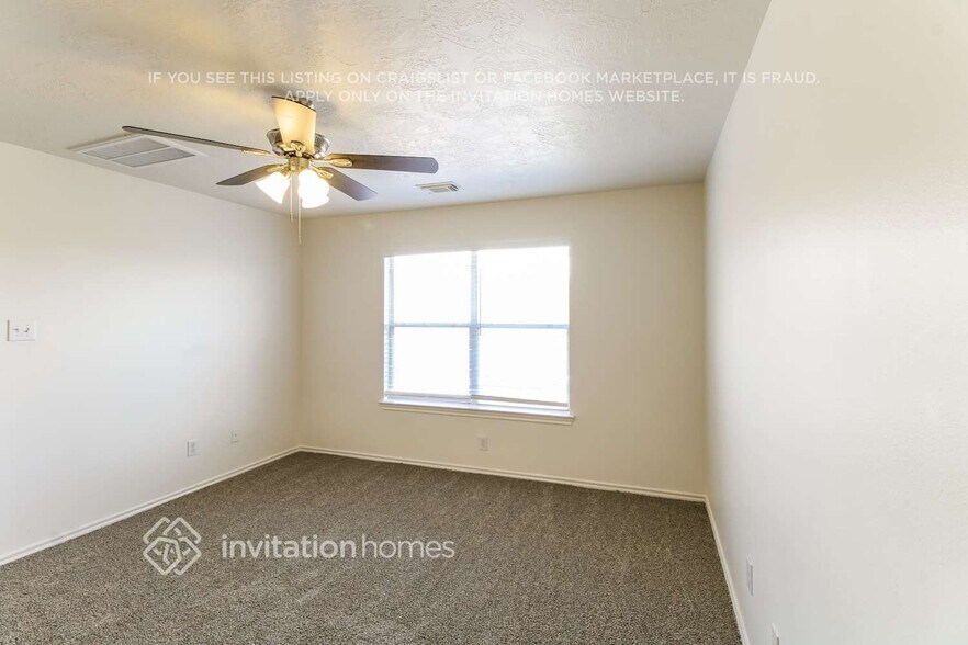 Building Photo - 2711 Eros Ln