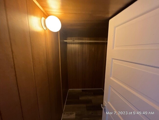 Building Photo - 508 Oneida St