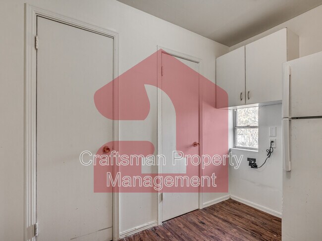 Building Photo - 2017 Downing St