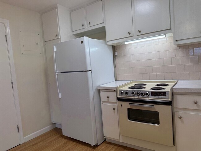 Building Photo - 1325 Worcester Rd