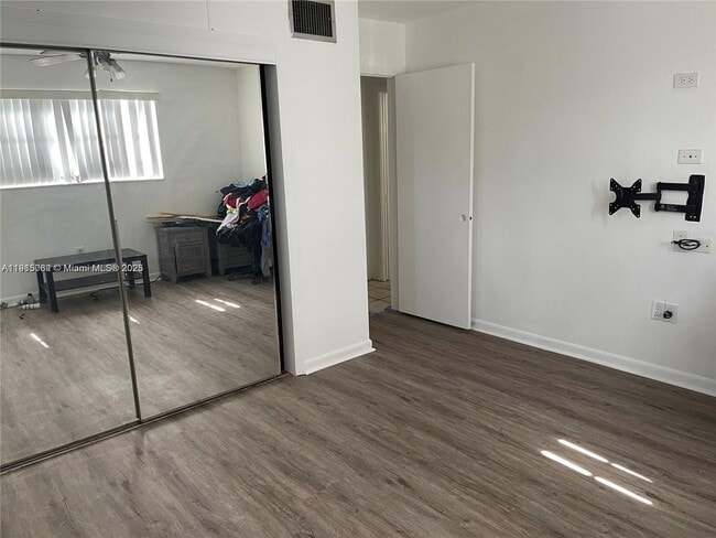 Building Photo - 4315 Harrison St