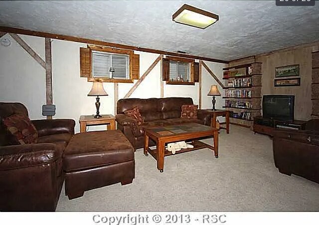 Building Photo - 3819 Midsummer Ln S