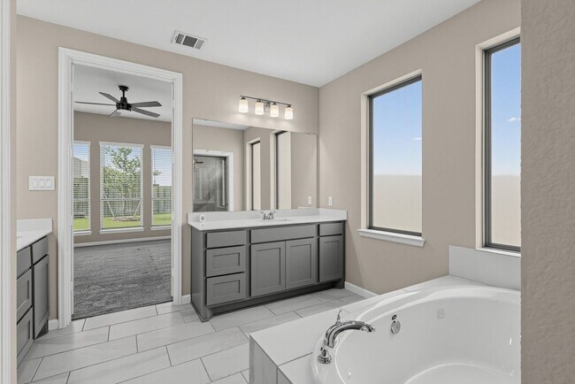 Building Photo - 5123 Morrison Dr