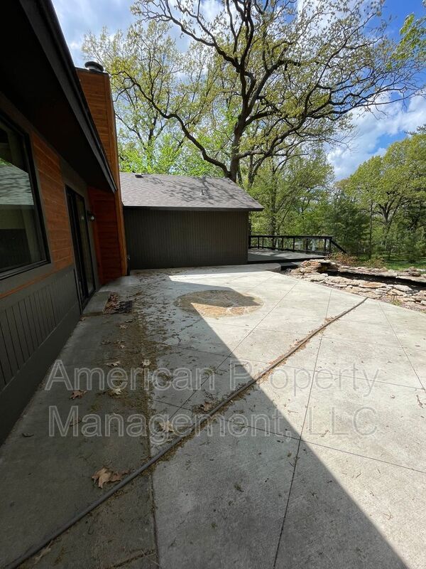 Building Photo - 3711 E 108th St