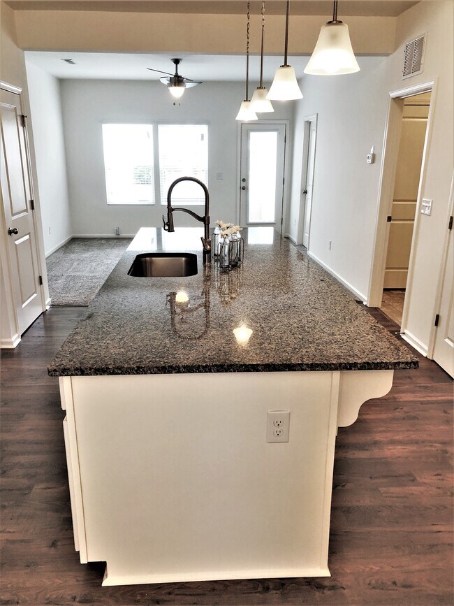 Granite counter tops - 113 Brookshire Ln