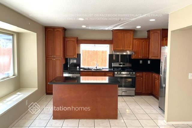 Building Photo - 11761 Malagon Dr