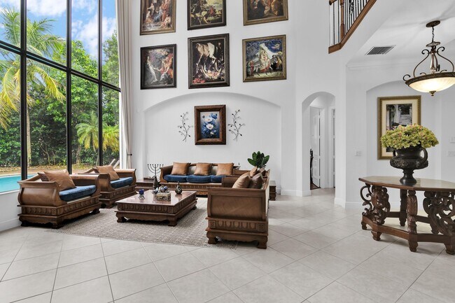 Building Photo - 10703 Versailles Blvd