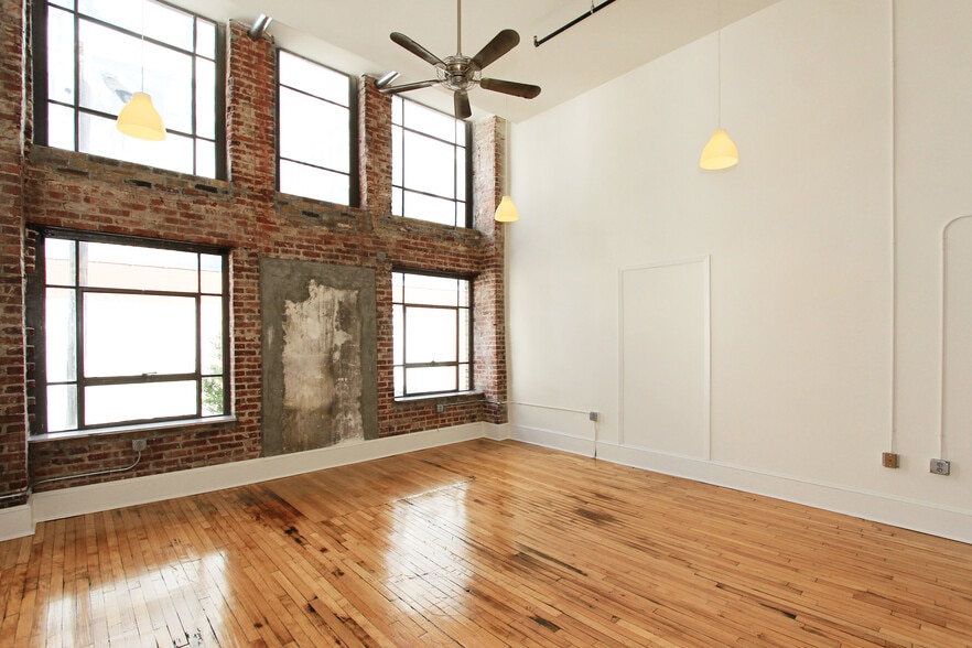 Building Photo - 505 Union Ave