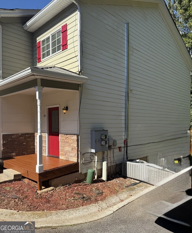 Building Photo - 235 Tower Commons Rd