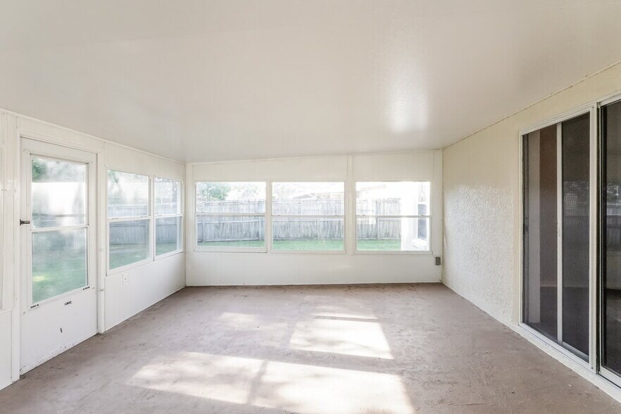 Building Photo - 4245 Sasha Trail