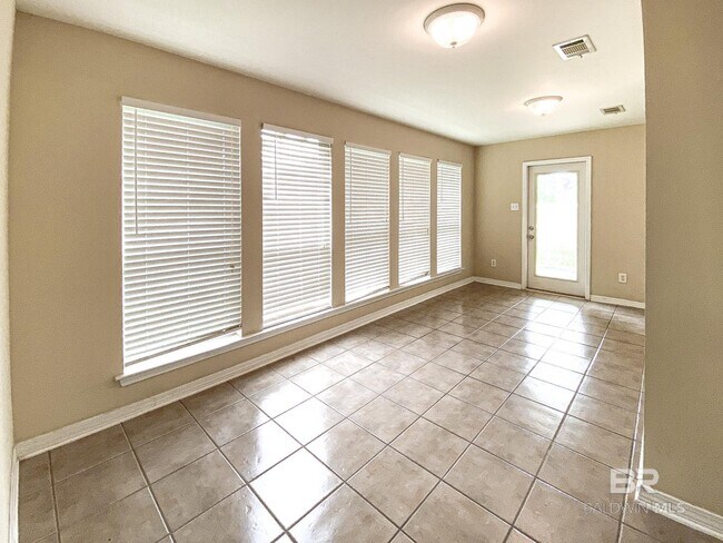 Building Photo - 27450 Hobby Horse Ln