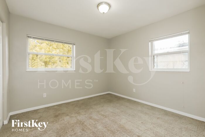 Building Photo - 1025 Sunrise Ct