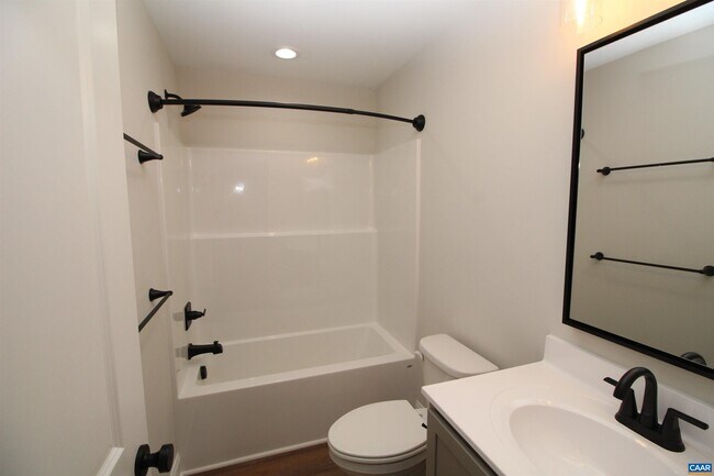 Building Photo - 179 Langley Dr