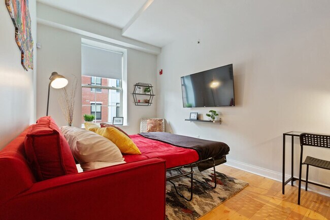 Building Photo - 248 Market St