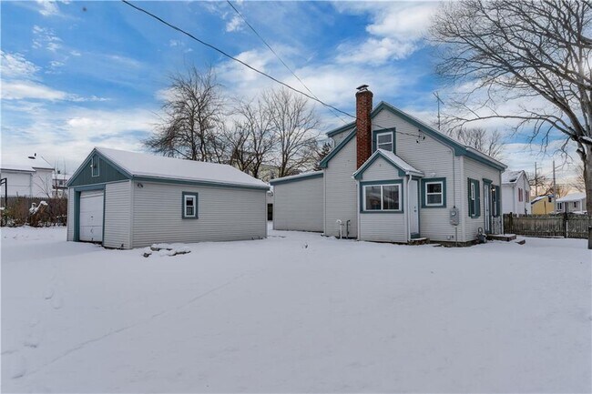 Building Photo - 115 Campbell Ave