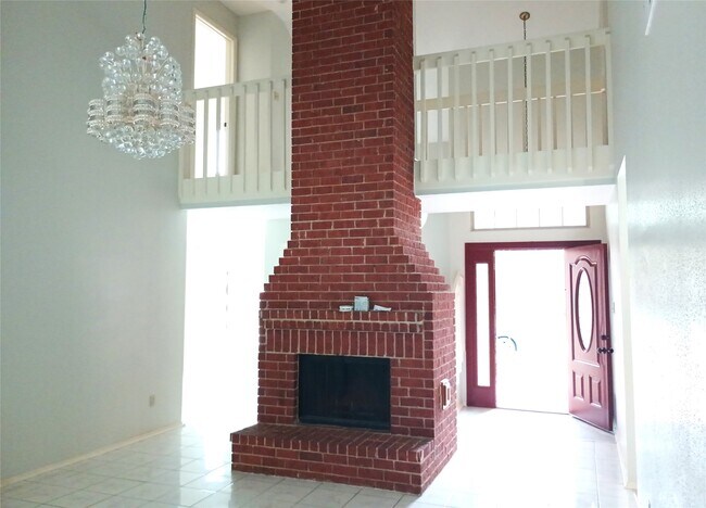 Building Photo - 16355 Flint Run Way