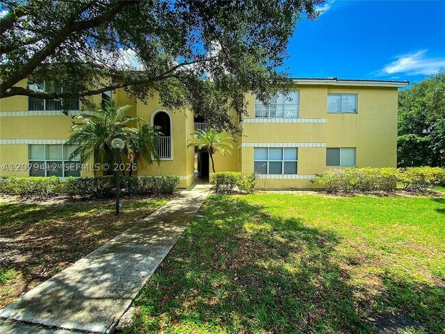 Building Photo - 13090 Vista Isles Dr