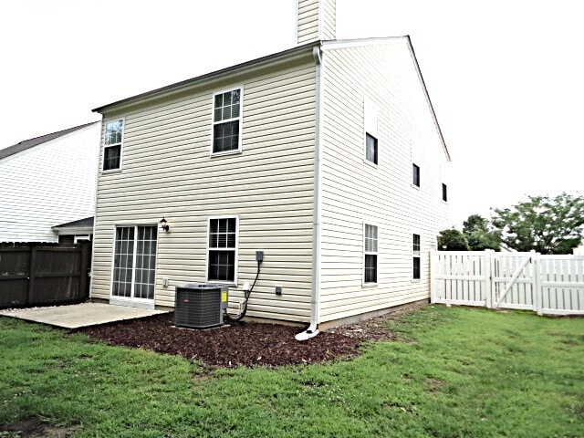 Building Photo - 8128 Tara Ridge Rd