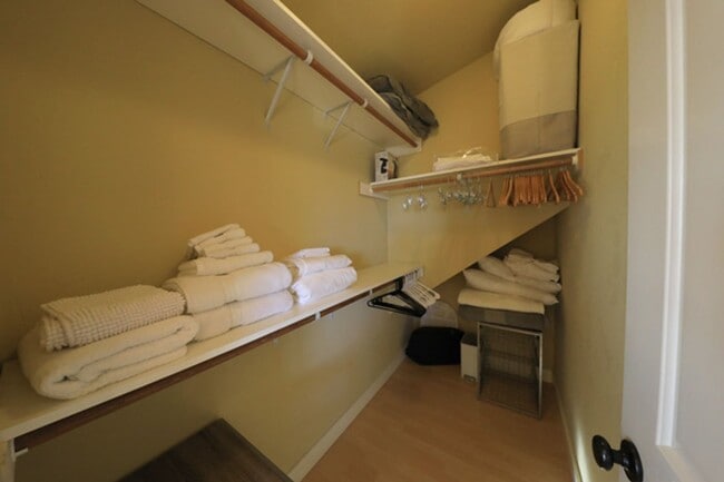 Building Photo - Furnished Studio overlooking Arcata, all utilities inluded