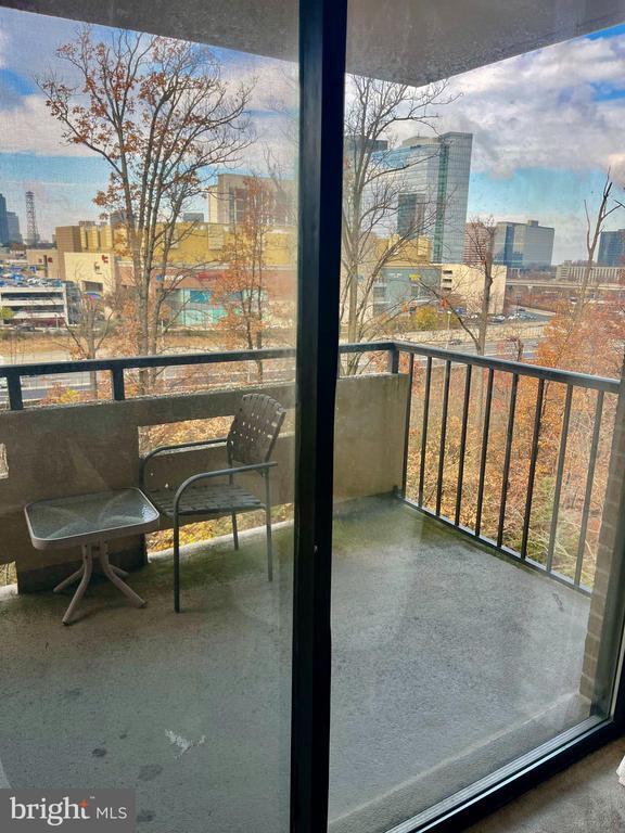 Building Photo - 1808 Old Meadow Rd