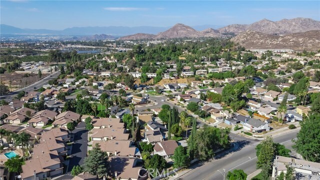 Building Photo - 5165 Pearblossom Dr