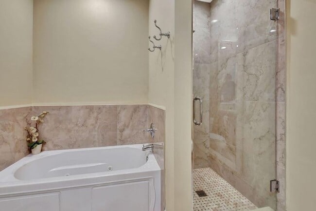 Building Photo - 3120 E Latitude Cir