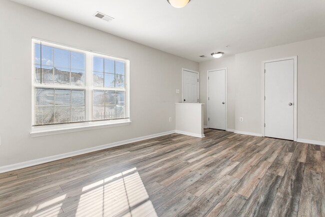 Building Photo - 5089 Stapleton Terrace