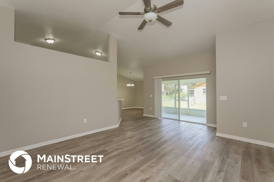 Building Photo - 3507 Manor Loop