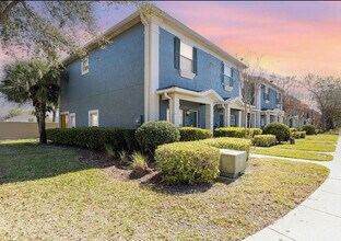 Building Photo - 3553 Wilshire Way Rd