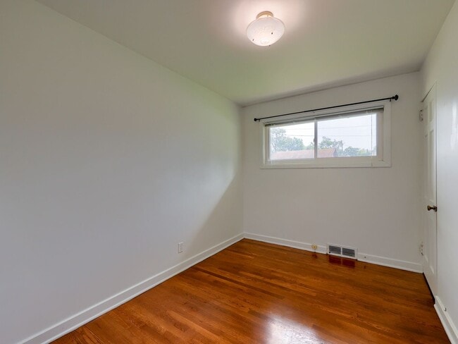 Building Photo - 3 Bedroom Single Family Home in Camp Hill