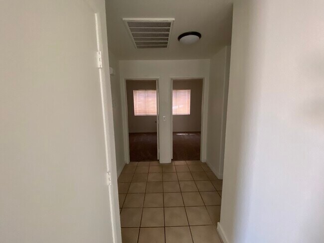 Building Photo - 3725 Penny Cross Dr