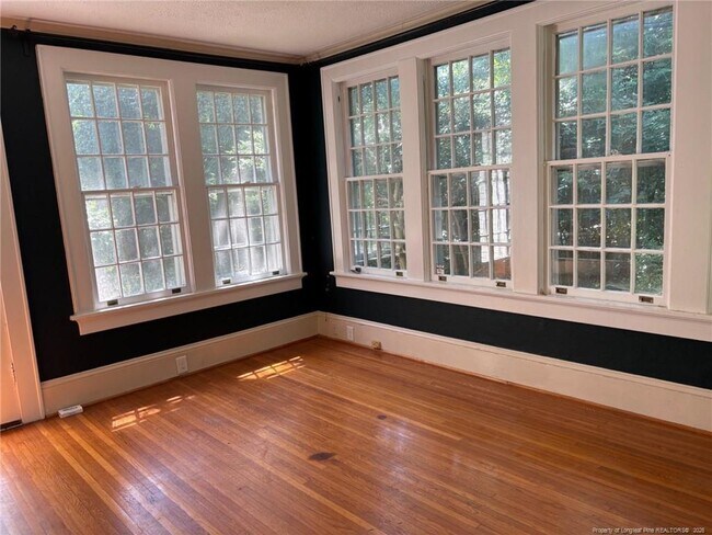 Building Photo - 310 Hinsdale Ave