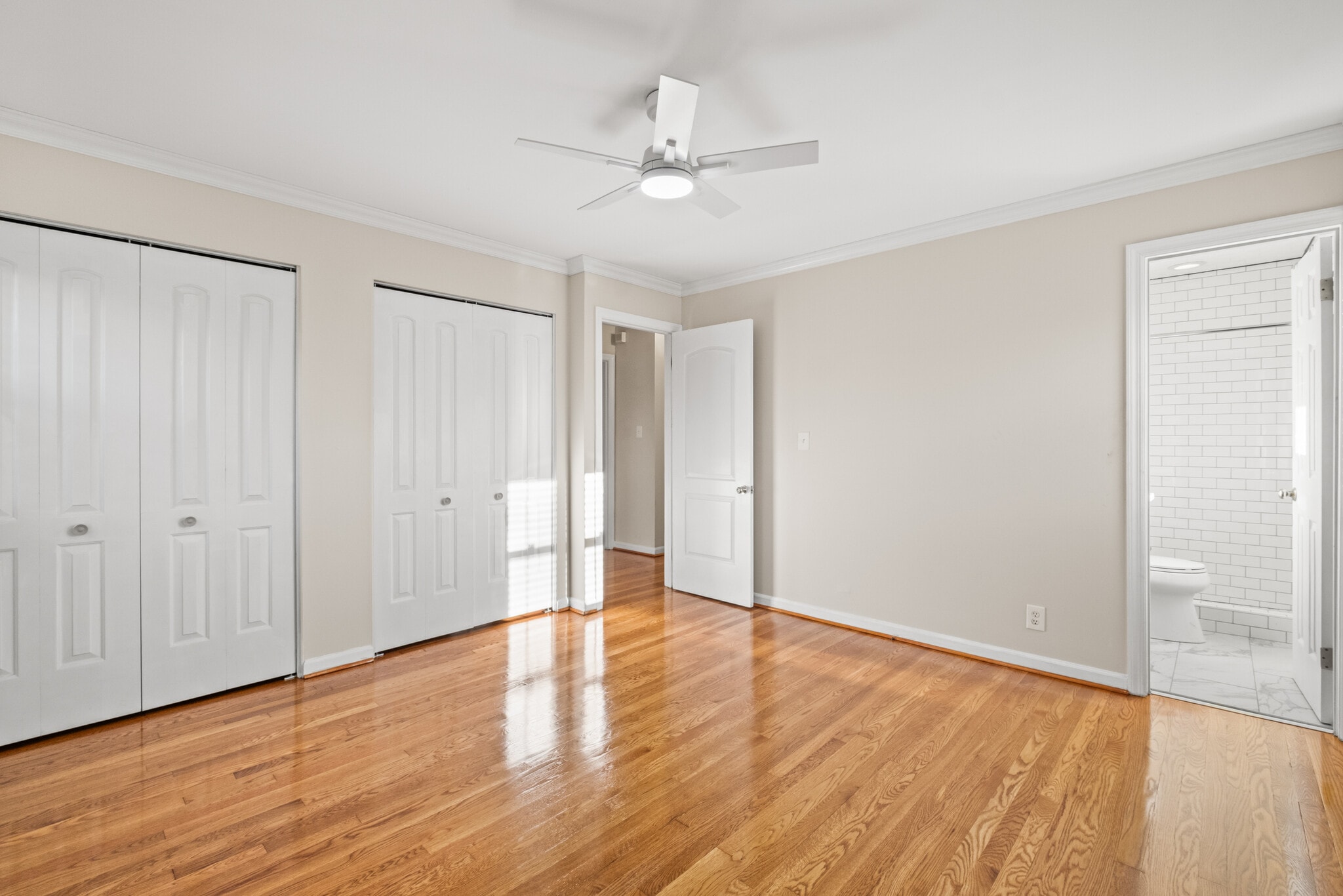 Building Photo - 318 Castleview Dr