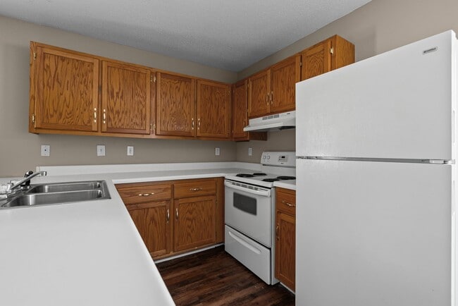 Building Photo - Tundra Real Estate