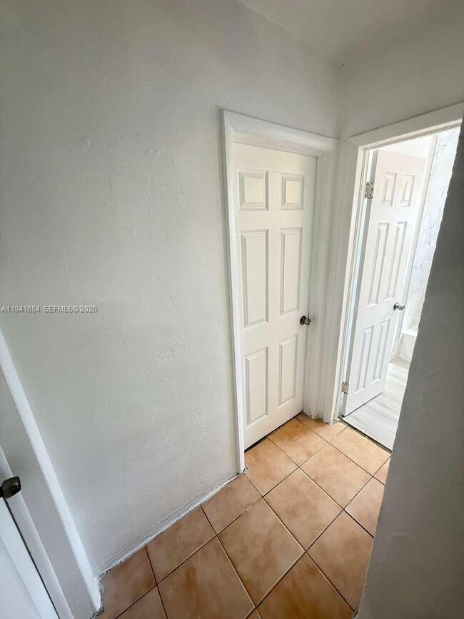 Building Photo - 6720 NW 6th Ct