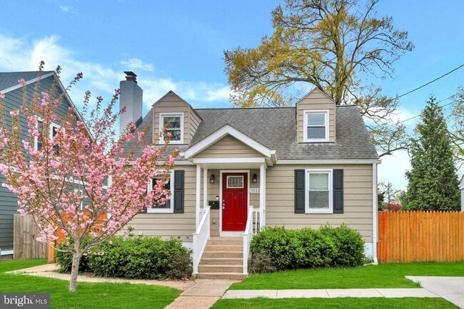 Primary Photo - 5113 Emerson St
