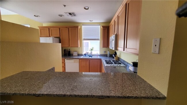 Building Photo - 47 E Agate Ave