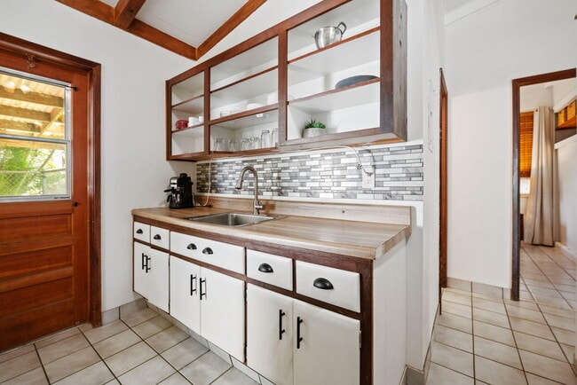 Building Photo - 2512 Sugar Loaf Ln