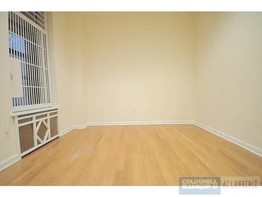 Building Photo - 151 E 81st St