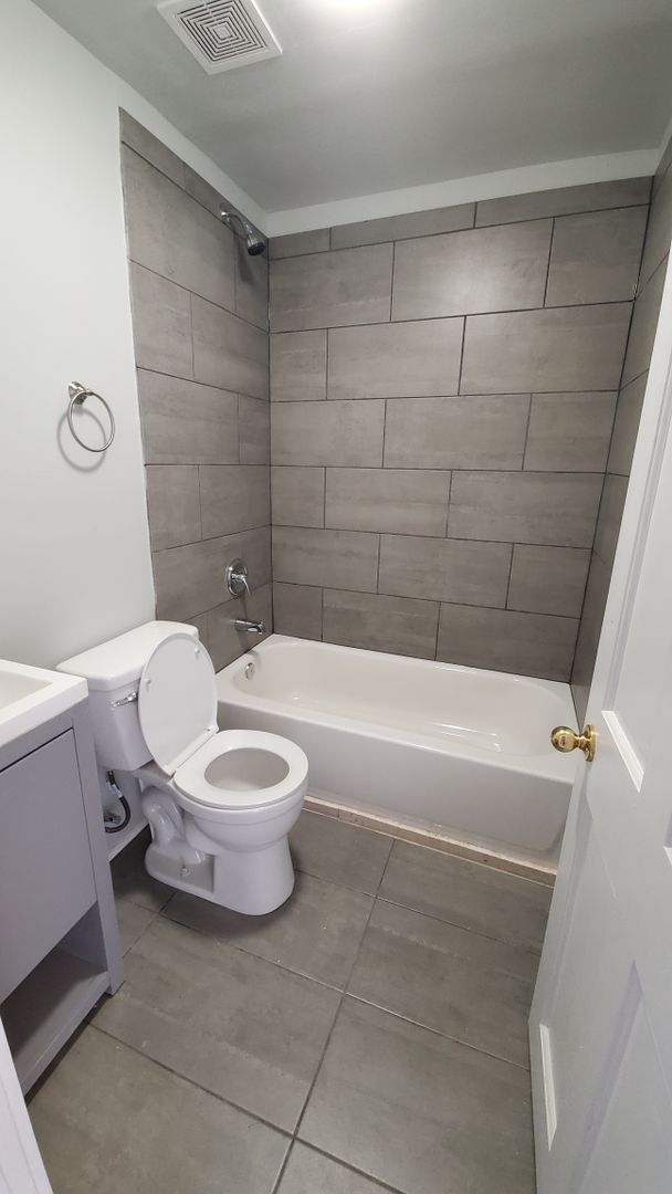 Building Photo - Totally renovated! Close to the F.C. Stadium! Over the Rhine!